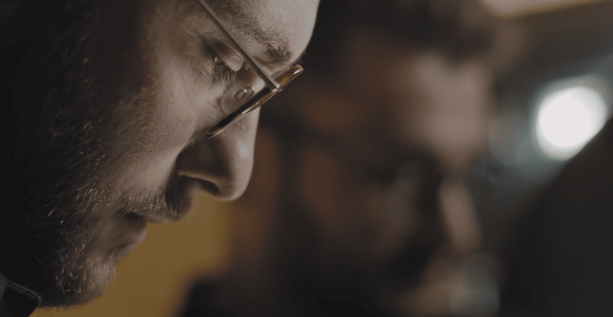 Portrait artistique d'un brasseur pendant le tournage pour Brassin des Frangins