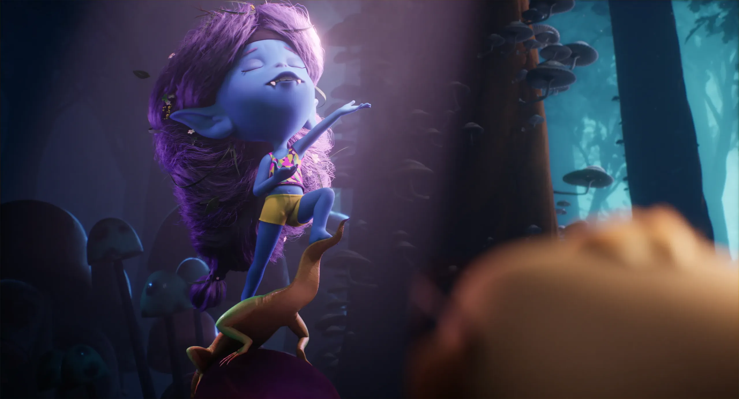 Zaza dansant dans un décor onirique de champignons, film Angelo dans la forêt mystérieuse