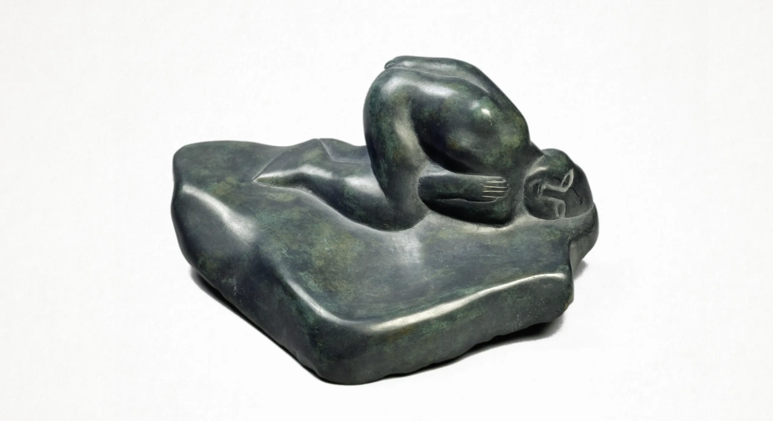 Vignette du projet SCULPTURES, Sculpture en bronze représentant un corps de femme, collection du Centre Georges Pompidou, web-série