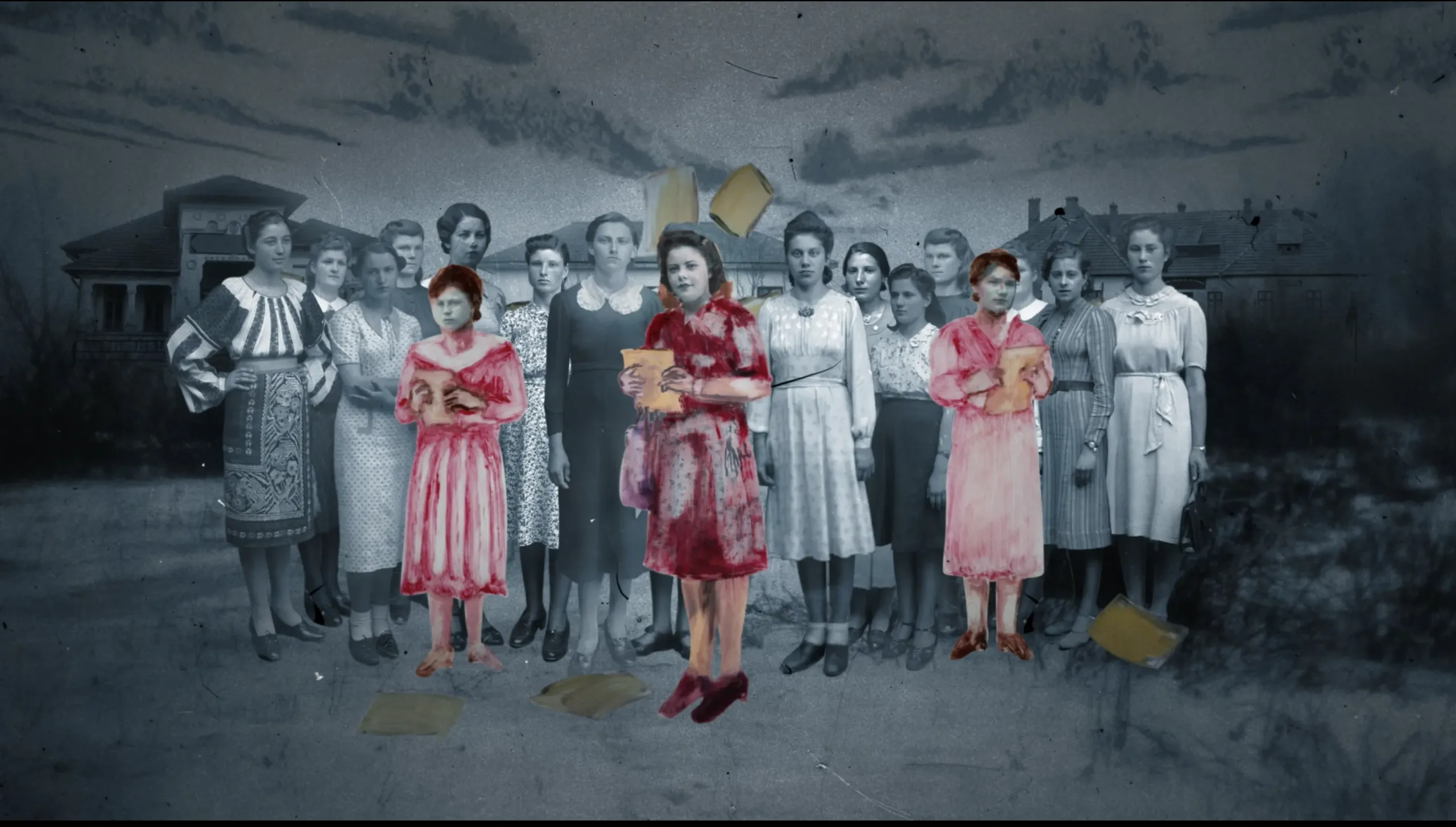 Femmes en tenue traditionnelle roumaine, documentaire animé Quelque chose de divin